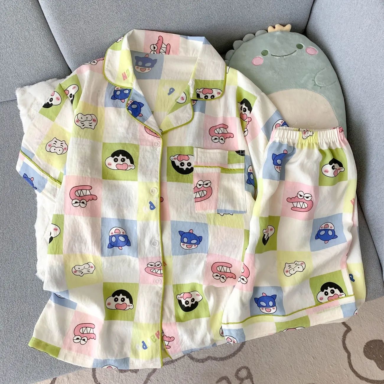 Kawaii Crayon Shin-Chan Pajama - Summer Away Clothing recension och pris